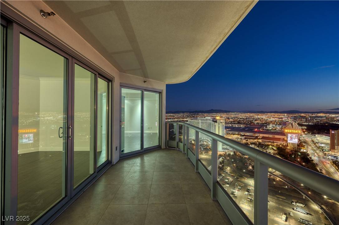 Las Vegas, NV 89109,222 Karen AVE #4204