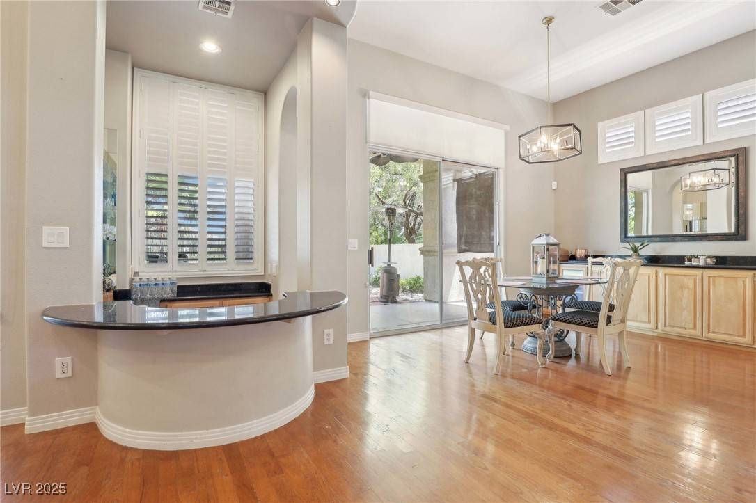 Las Vegas, NV 89144,304 Cambrian Ridge CT