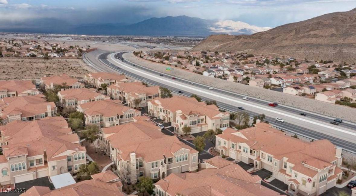 Las Vegas, NV 89129,10550 W Alexander RD #2082