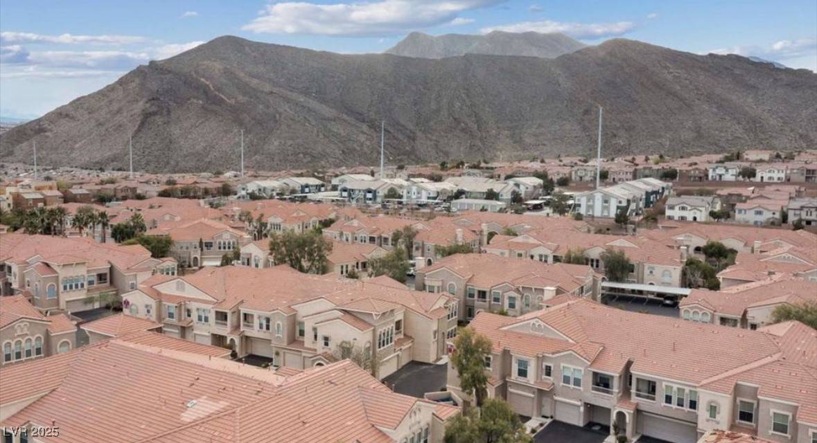 Las Vegas, NV 89129,10550 W Alexander RD #2082