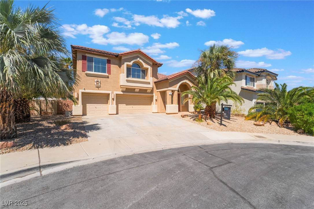 Henderson, NV 89012,395 Suzanne Peak CT