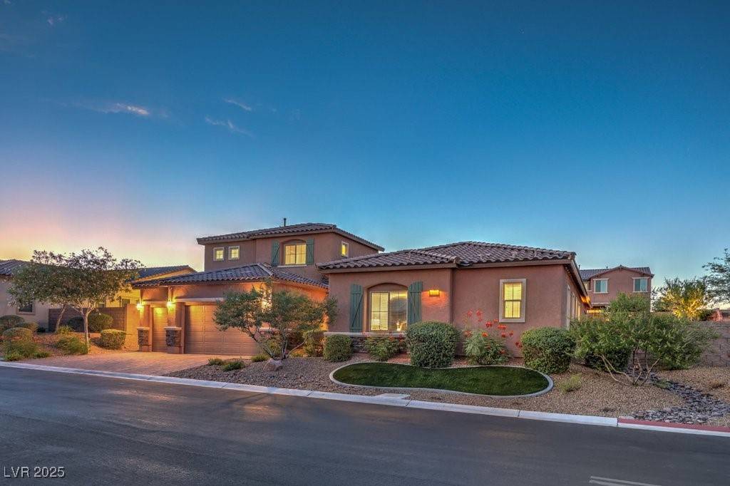 Las Vegas, NV 89149,9760 Arch Canyon CT