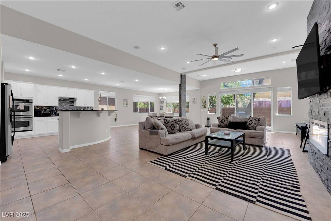 Las Vegas, NV 89141,11244 Gammila DR