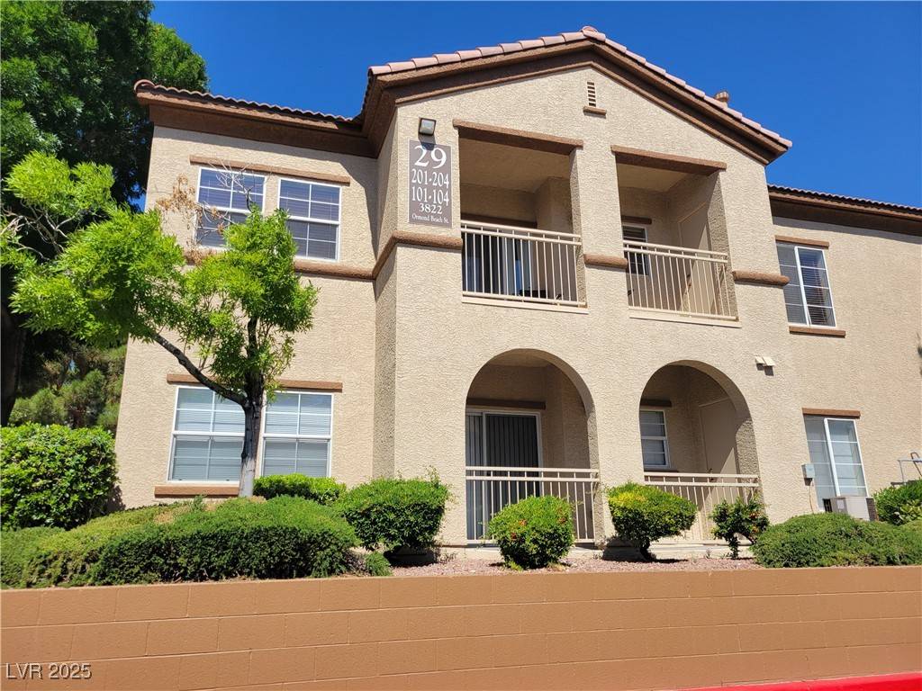 Las Vegas, NV 89129,3822 ORMOND BEACH ST #104