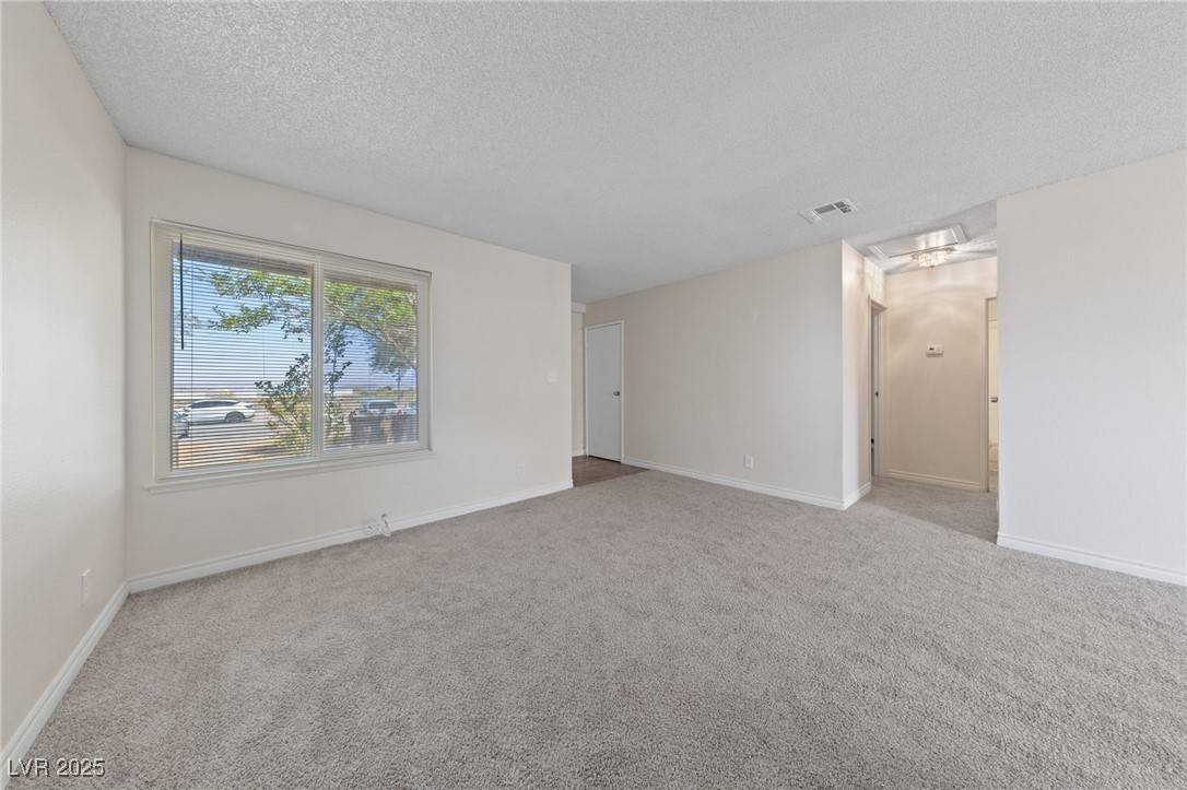 Henderson, NV 89015,317 E Van Wagenen ST