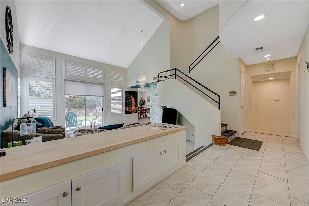Las Vegas, NV 89113,8591 Heather Downs DR