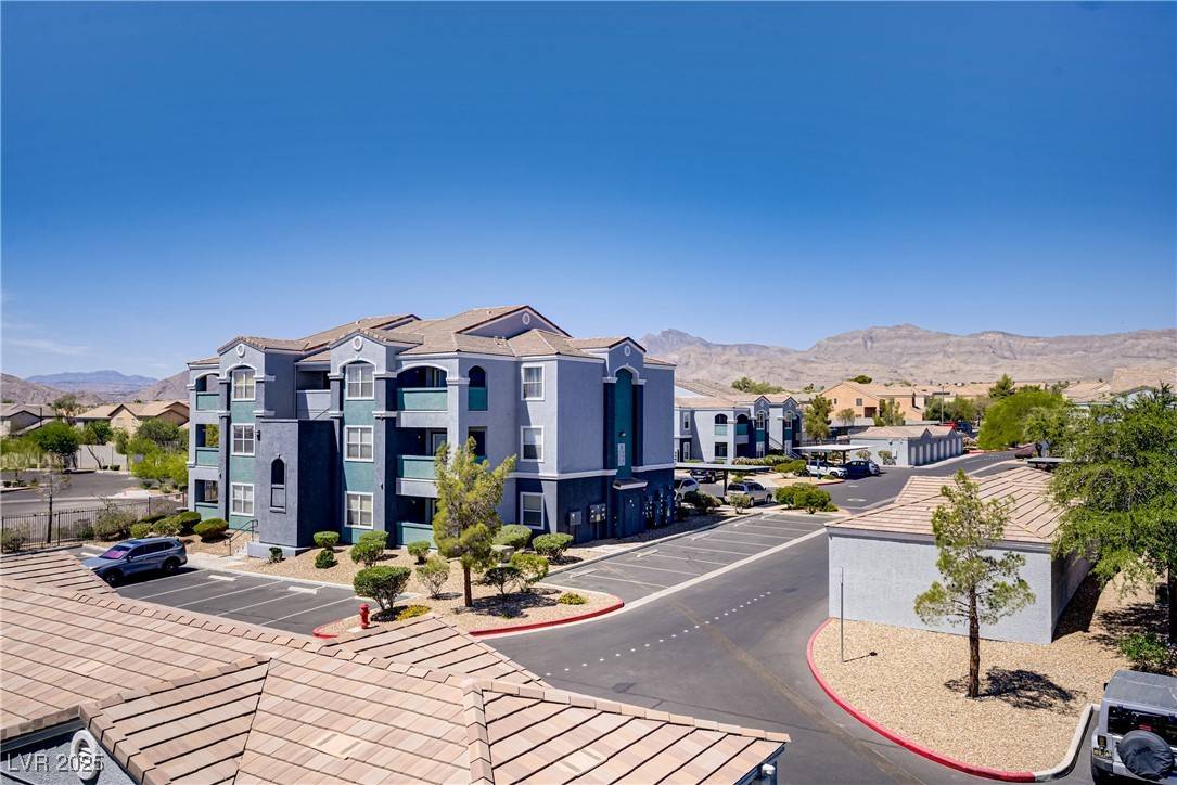 Las Vegas, NV 89149,6955 N Durango DR #3089