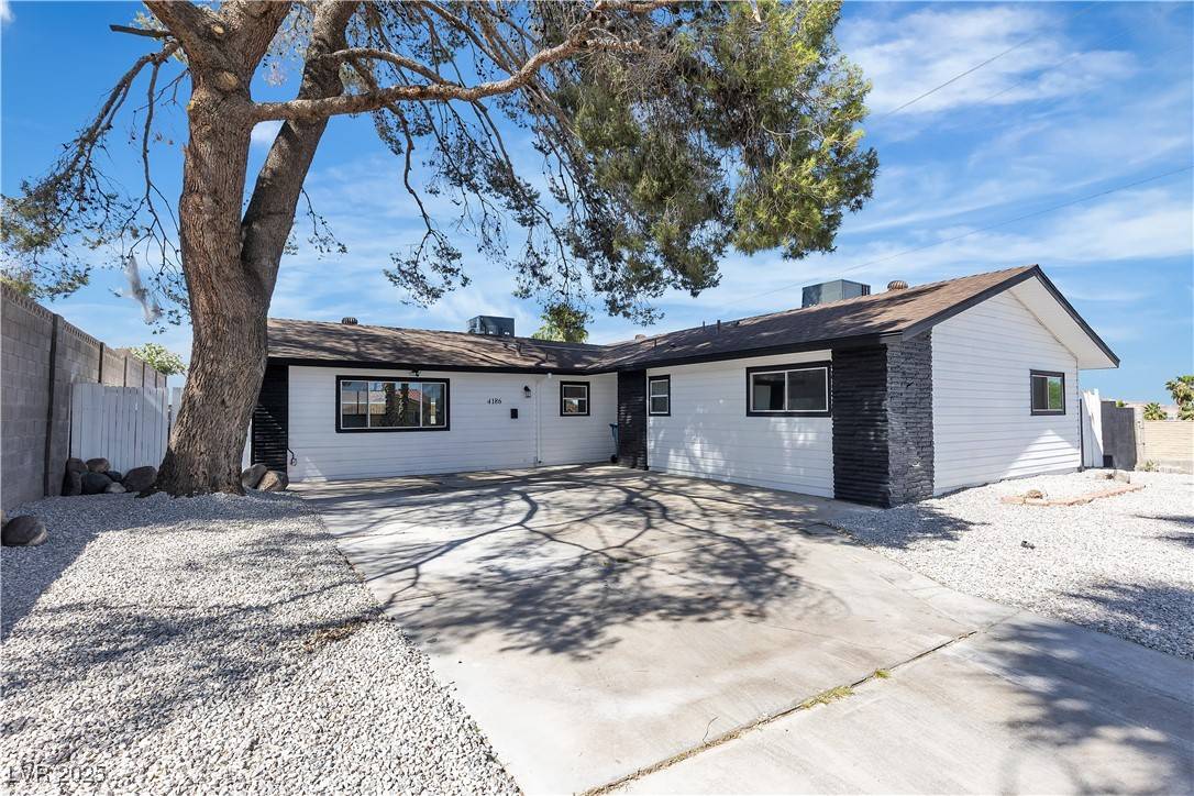 Las Vegas, NV 89121,4186 Toronto CIR