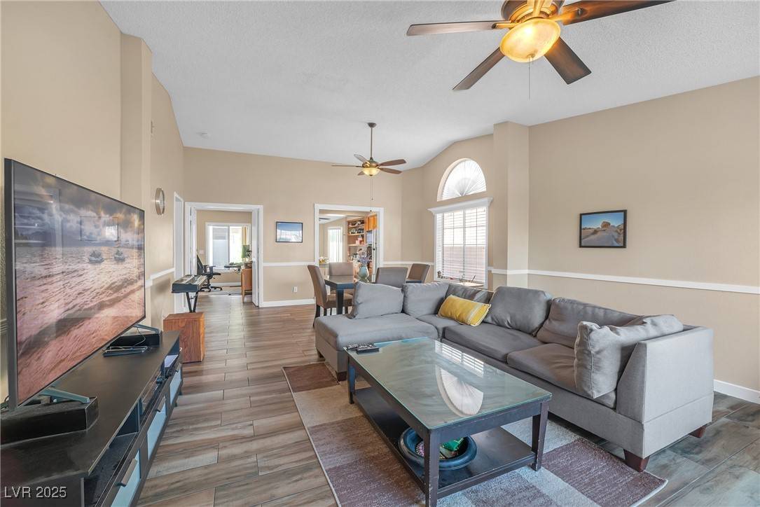 Henderson, NV 89014,933 Derringer LN