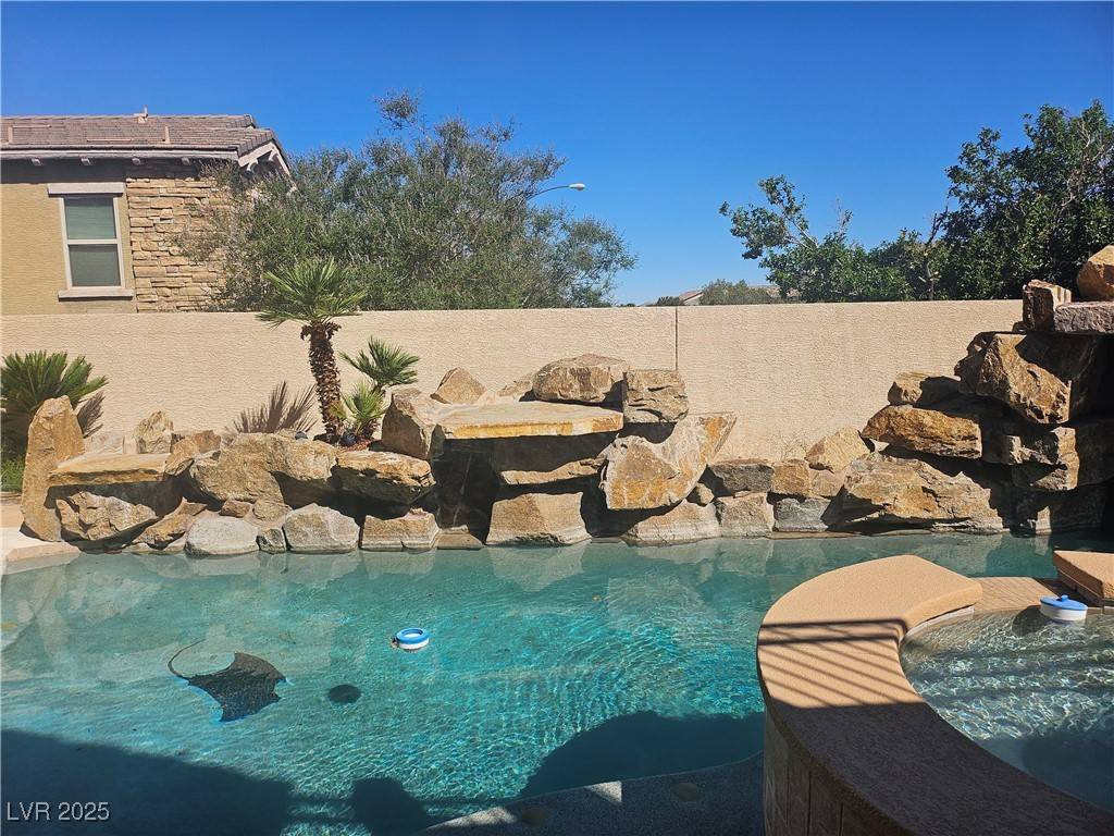 Henderson, NV 89052,637 Doubleshot LN