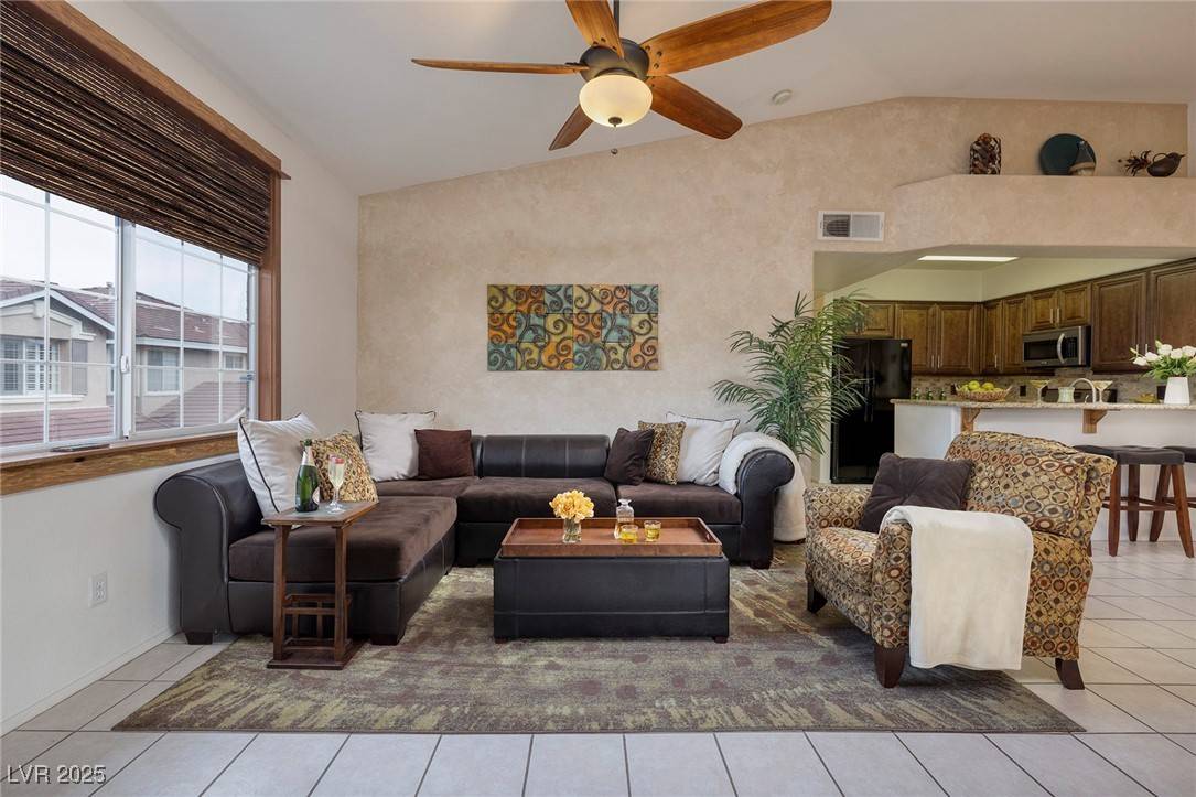 Las Vegas, NV 89134,9901 Trailwood DR #2078