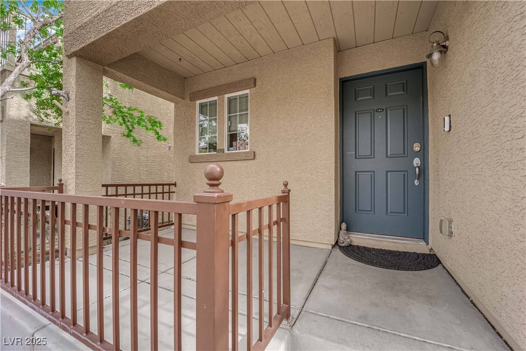 Las Vegas, NV 89149,9141 Careful Canvas AVE