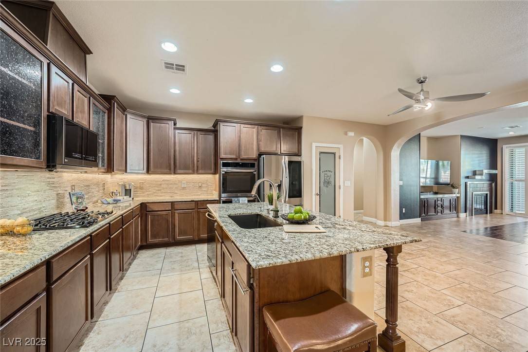 Las Vegas, NV 89166,7030 Silver Ridge Peak ST