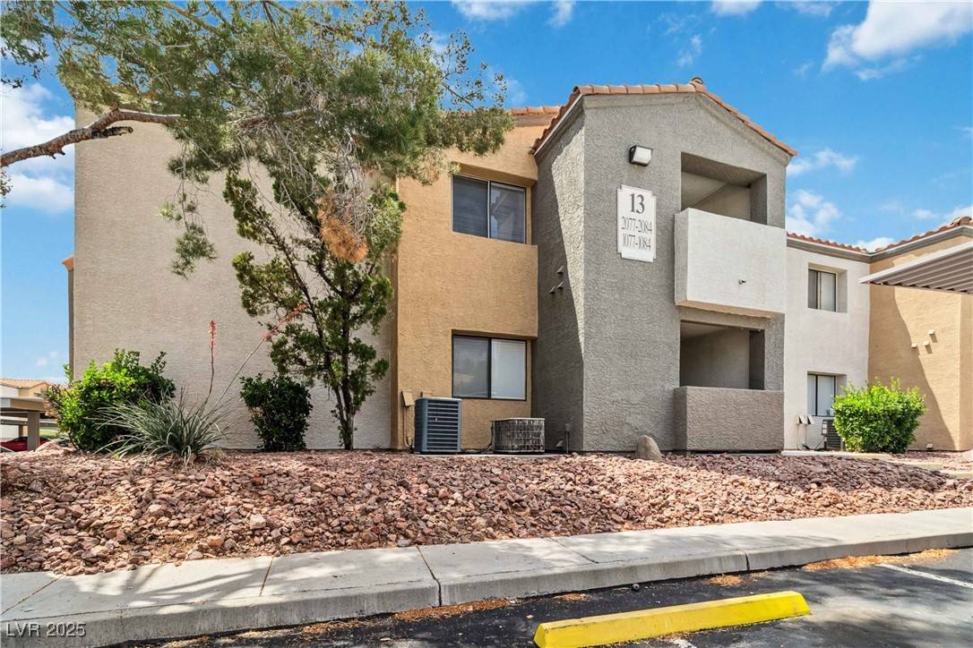Las Vegas, NV 89128,3151 Soaring Gulls DR #2081