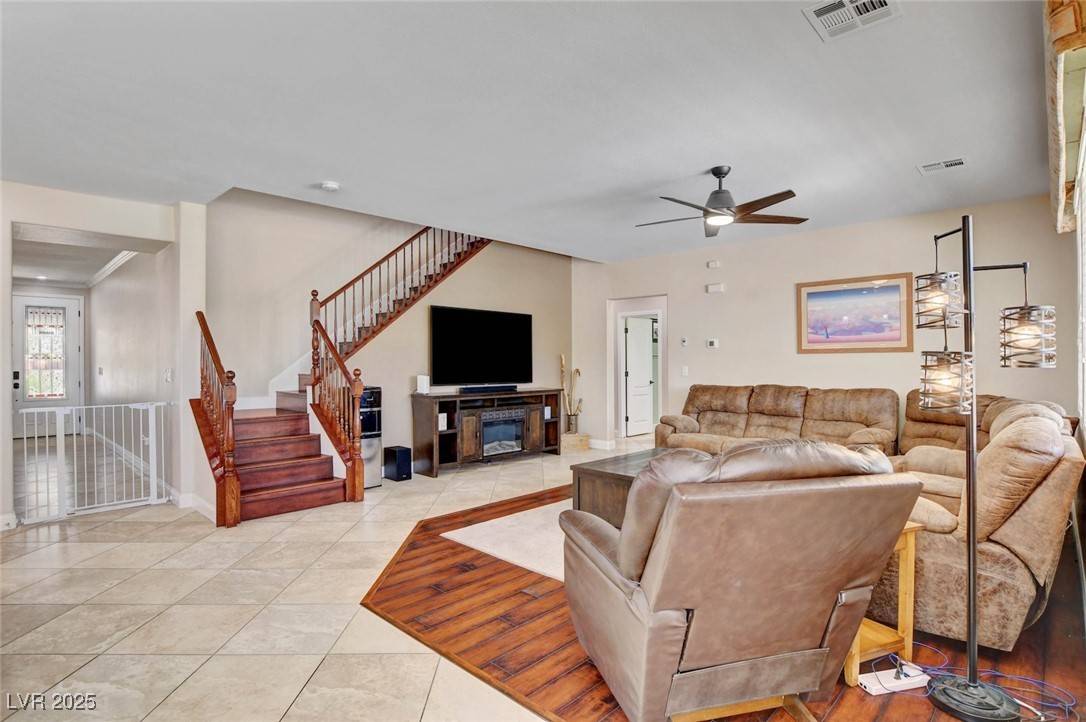 North Las Vegas, NV 89084,2117 Mountain Rail DR
