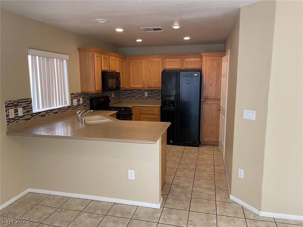 Las Vegas, NV 89118,6532 Cathedral Blue AVE