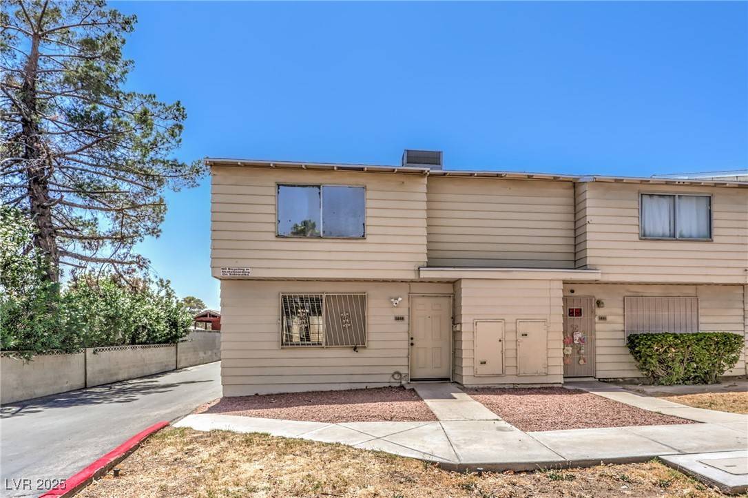 Las Vegas, NV 89120,5086 Mountain Vista ST