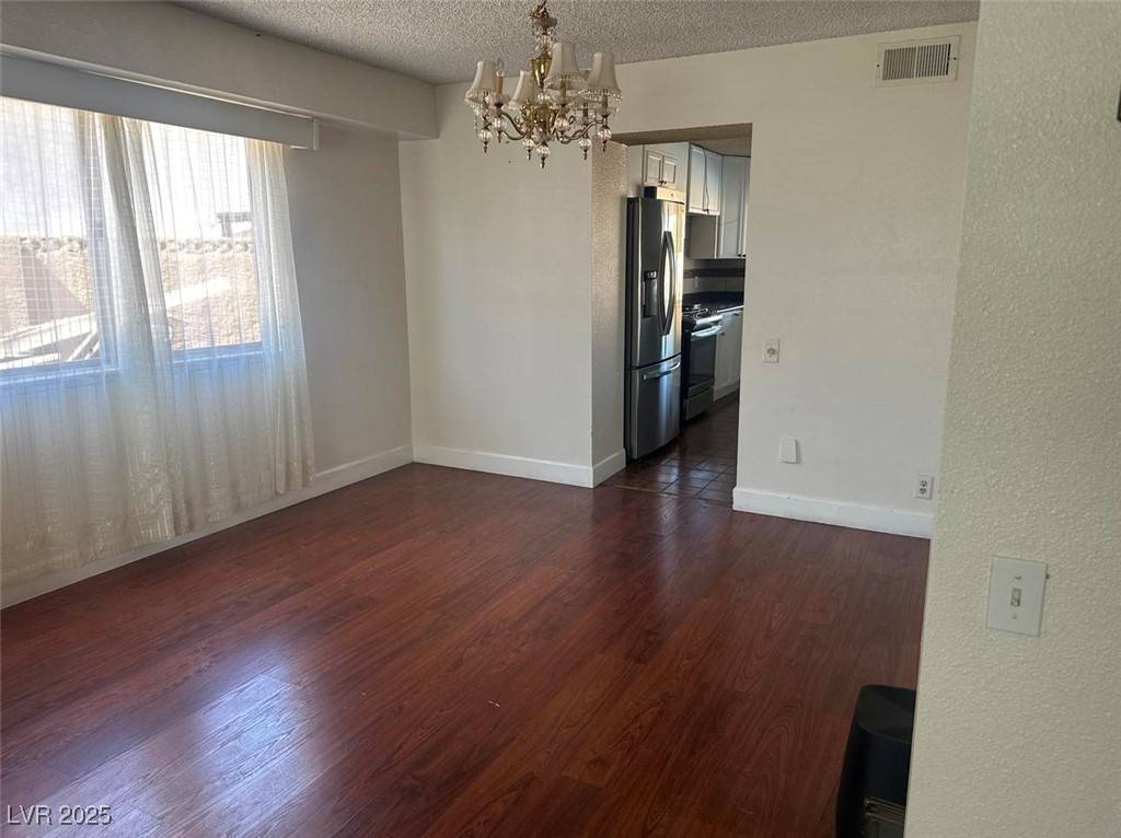 Las Vegas, NV 89121,4356 Sabadell ST