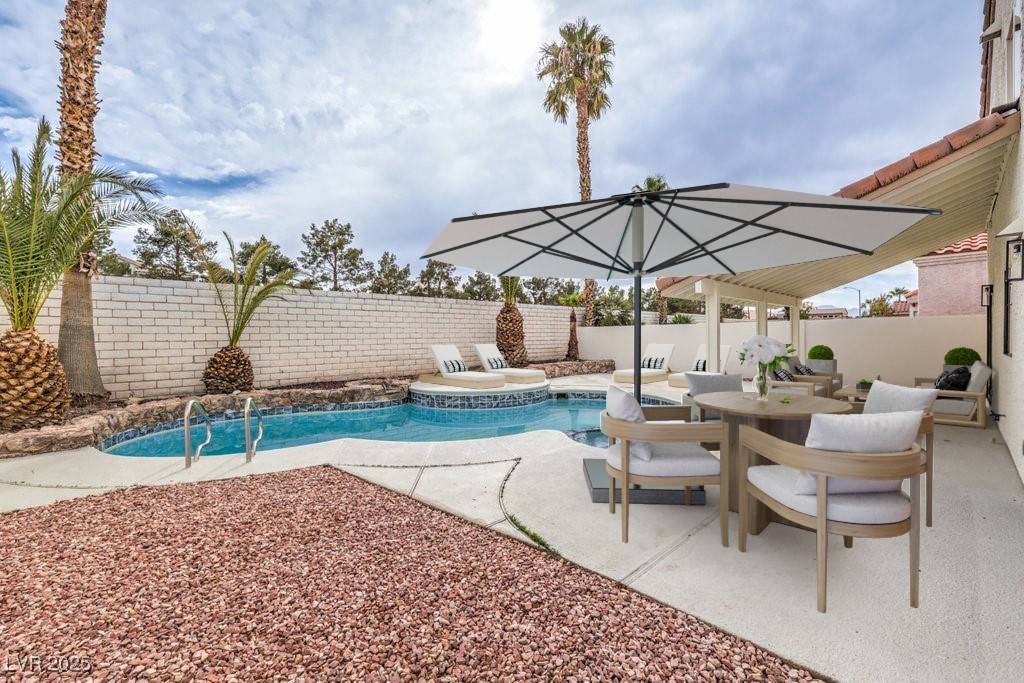 Henderson, NV 89074,6 Megan DR