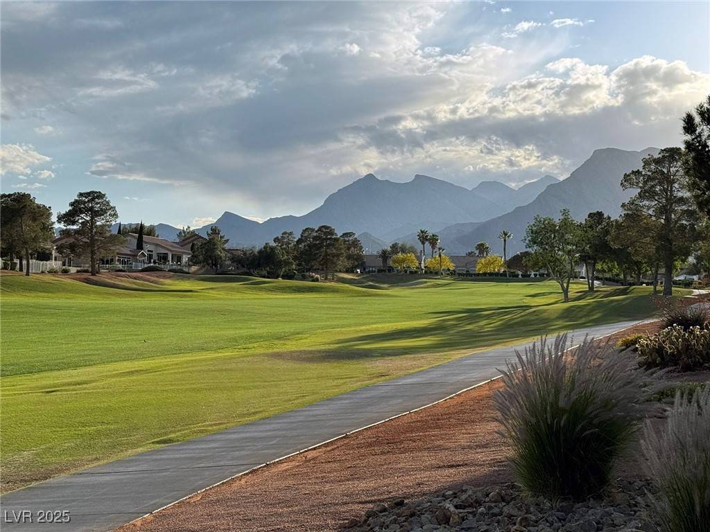 Las Vegas, NV 89134,9369 Villa Ridge DR