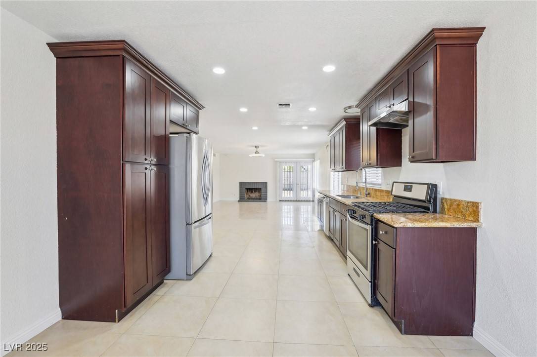 Las Vegas, NV 89147,7139 Mountain Moss DR