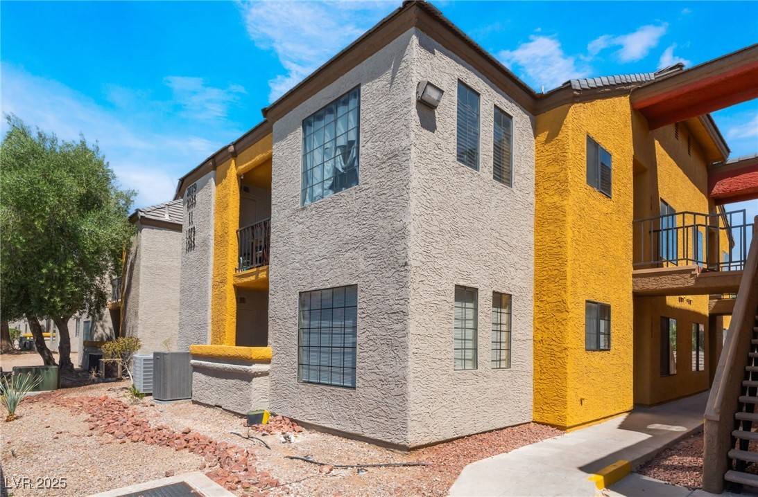 Las Vegas, NV 89108,2700 N Rainbow BLVD #1080