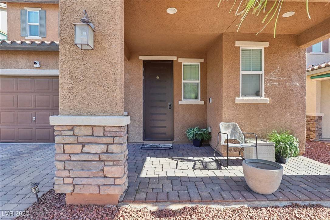 Las Vegas, NV 89183,334 E Neal AVE