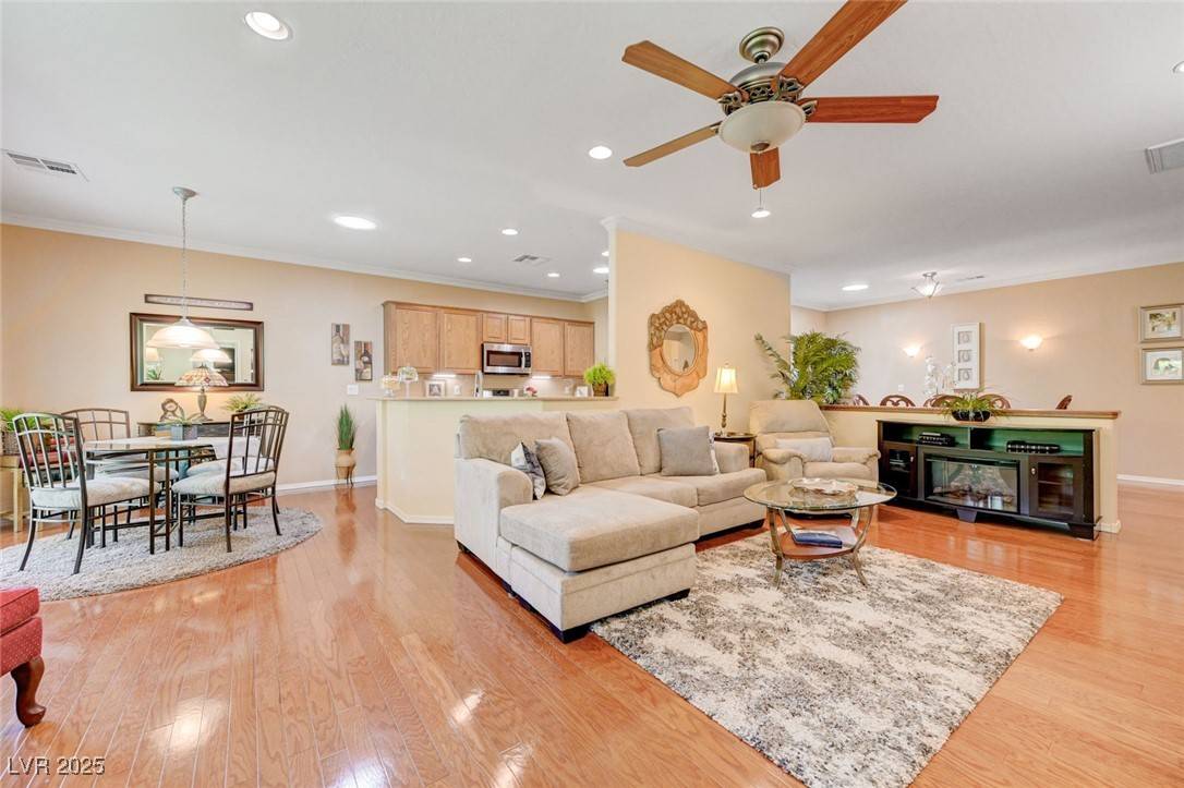 Henderson, NV 89044,2545 Nashira ST