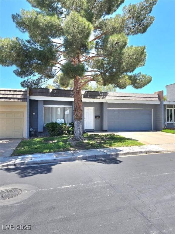 Las Vegas, NV 89121,3660 Haverhill ST