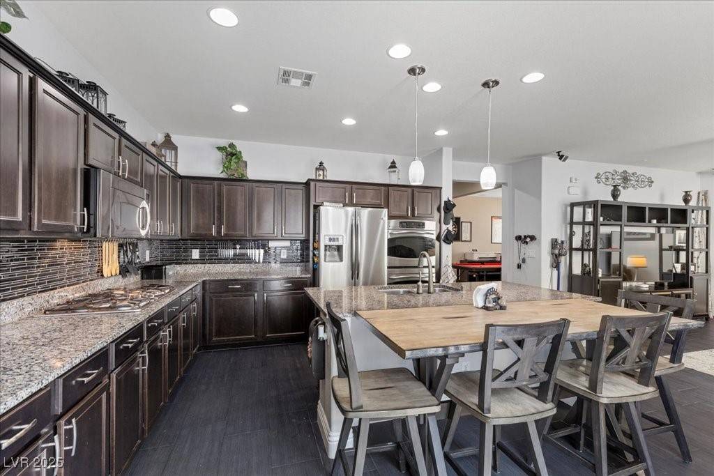 Las Vegas, NV 89149,6857 Stone Tower CT