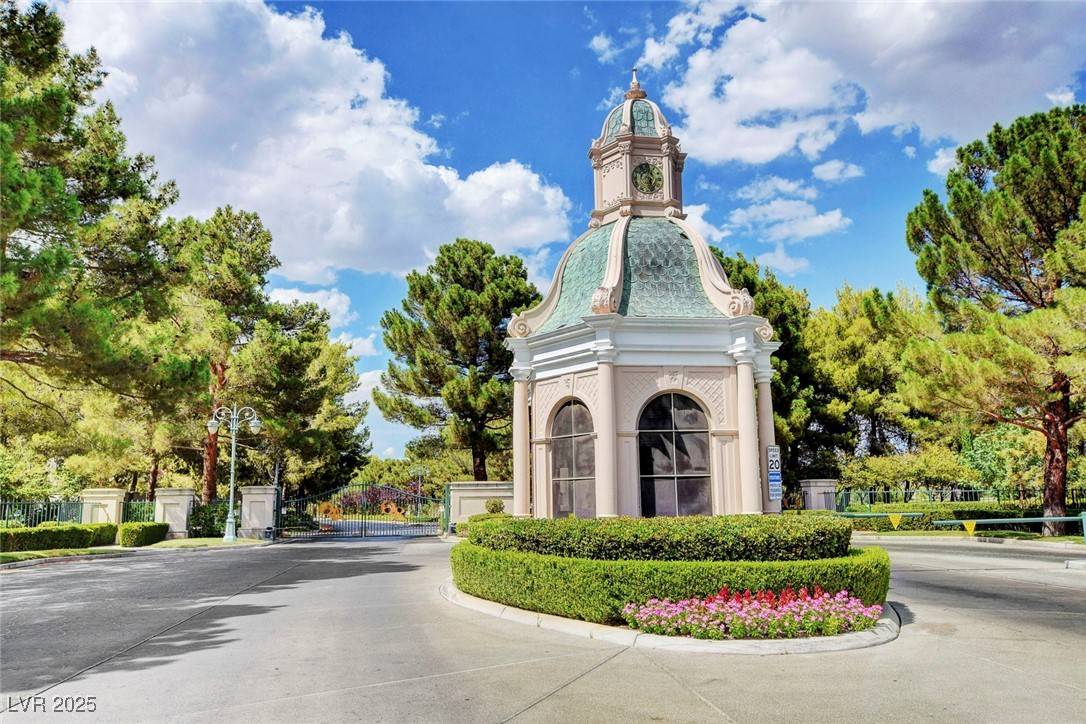 Las Vegas, NV 89145,9704 Royal Lamb DR