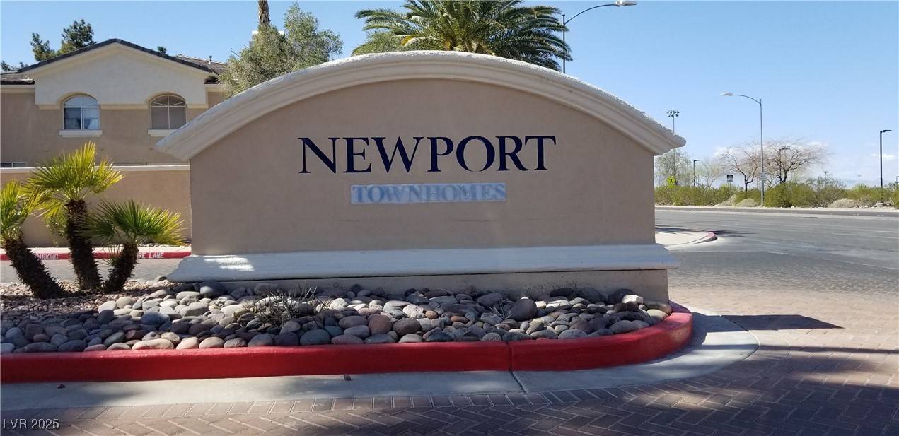 Henderson, NV 89015,903 Graceful Moon AVE