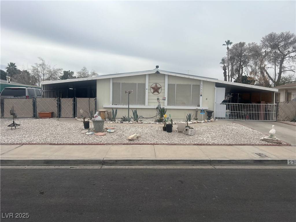 Las Vegas, NV 89110,5385 S Sir Richard DR