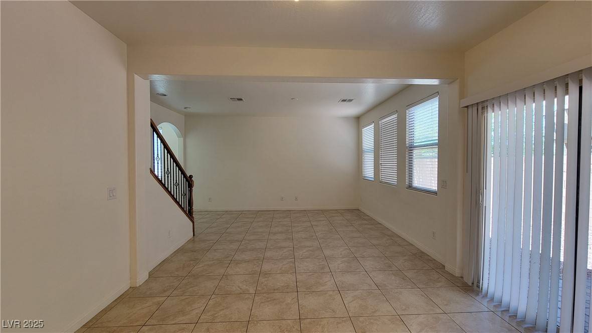 Las Vegas, NV 89148,386 Botanic Gardens DR