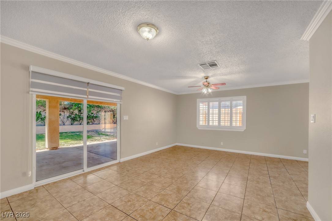 Las Vegas, NV 89103,6447 Newville AVE