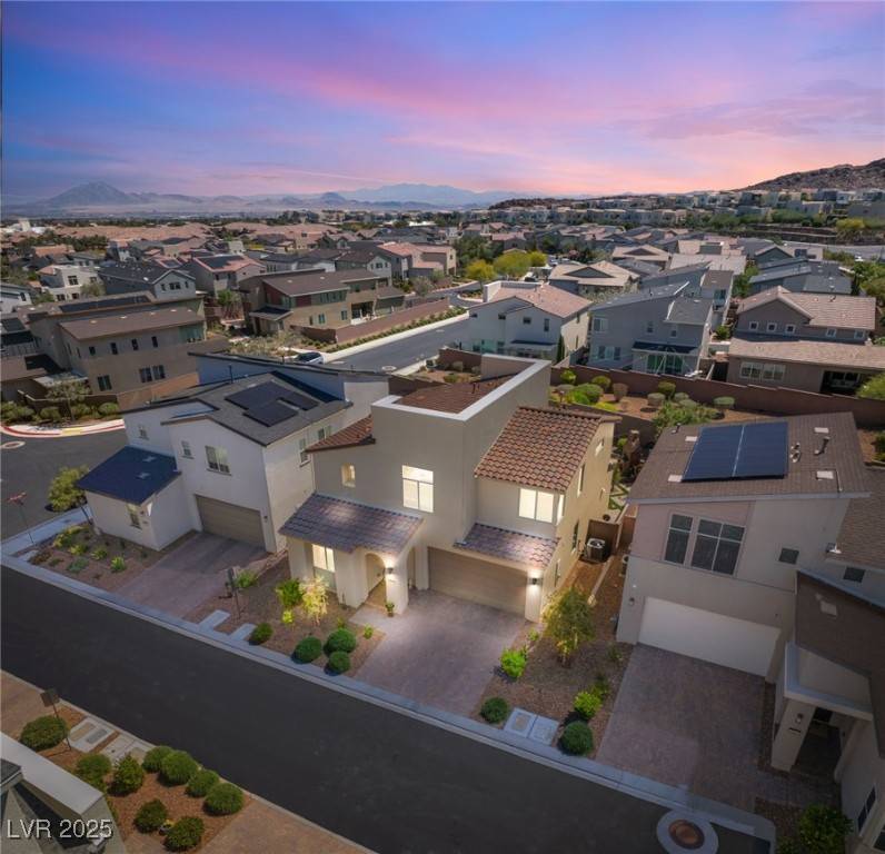 Henderson, NV 89052,812 Stannard CT