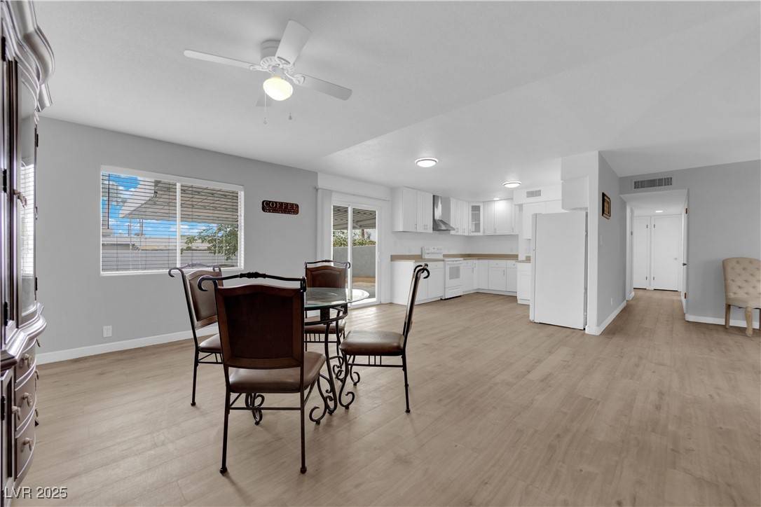 Las Vegas, NV 89107,721 Carpenter DR
