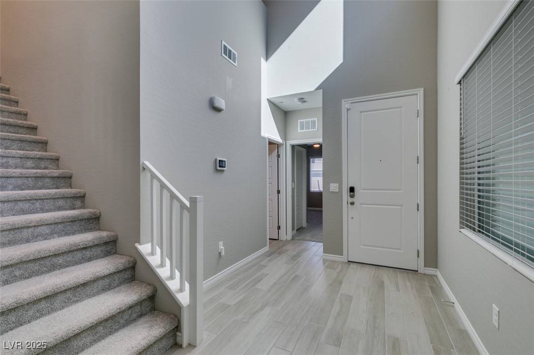 Las Vegas, NV 89143,9239 Albus Hills AVE