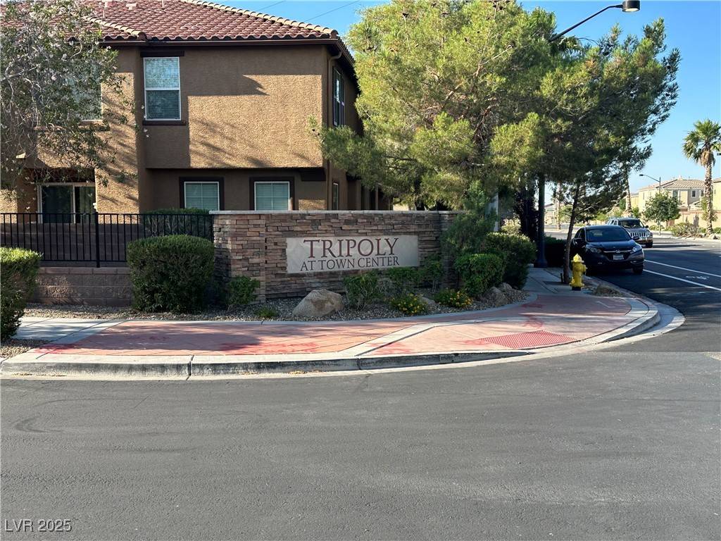 Las Vegas, NV 89149,9120 Alpine Grove AVE #103