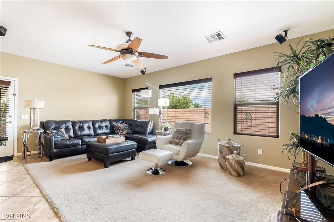 Las Vegas, NV 89122,4015 Galiceno DR