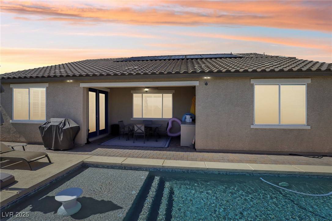 Henderson, NV 89011,716 Cadence View WAY
