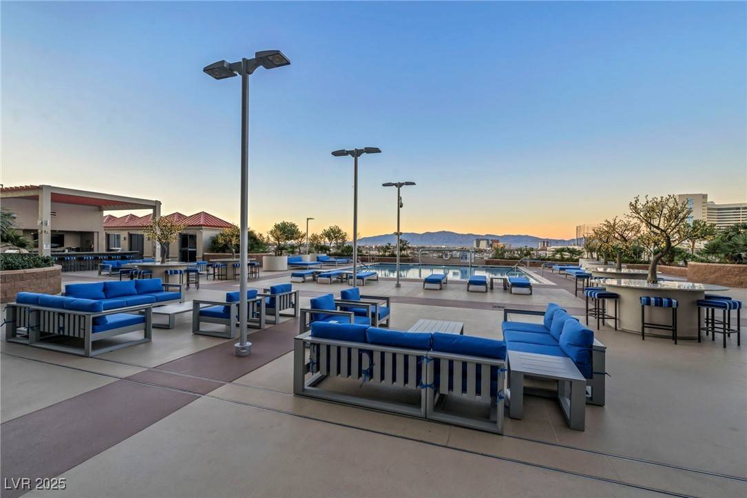 Las Vegas, NV 89102,200 W Sahara AVE #1711