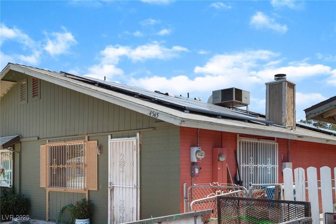 Las Vegas, NV 89110,4565 Halbert AVE