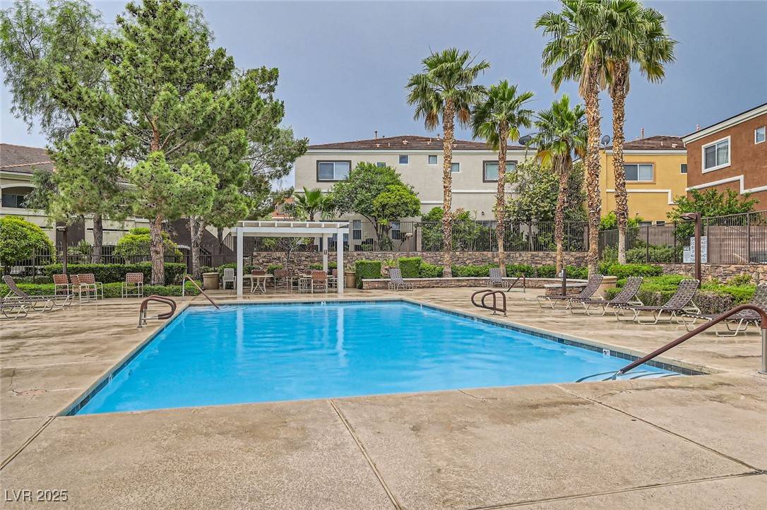 Las Vegas, NV 89149,9303 Gilcrease AVE #1002