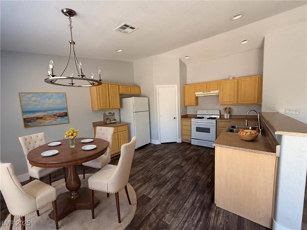 North Las Vegas, NV 89081,914 BOCA GLEN RD