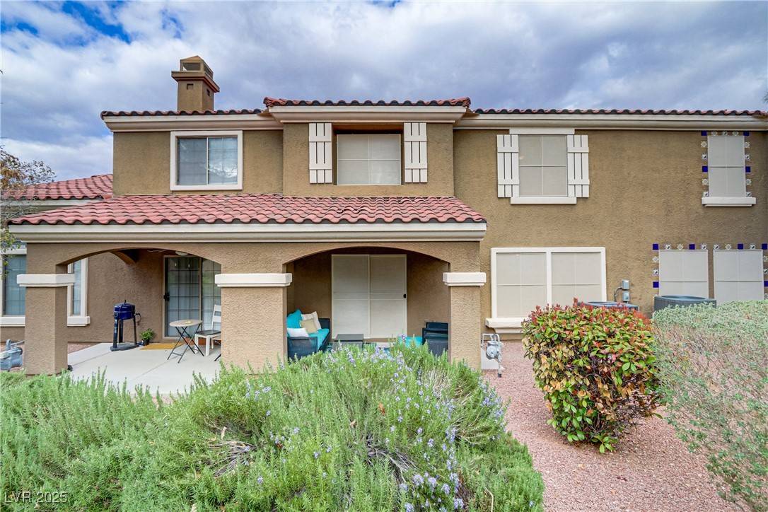 Las Vegas, NV 89149,5465 Cardinal Ridge CT #103