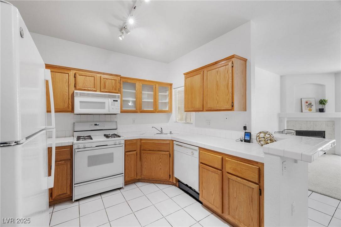 Las Vegas, NV 89128,1830 N Buffalo DR #2014