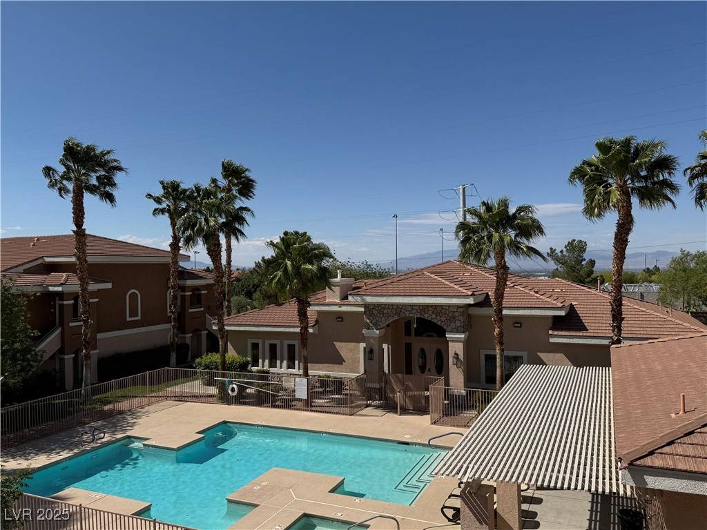 Henderson, NV 89052,830 Carnegie ST #1223