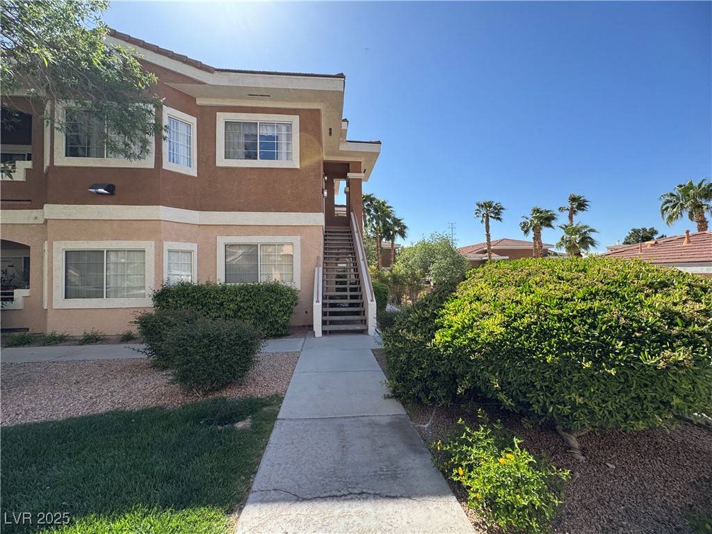 Henderson, NV 89052,830 Carnegie ST #1223