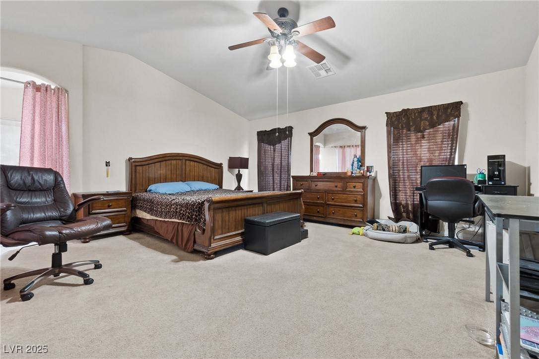Las Vegas, NV 89122,4858 Longshot DR